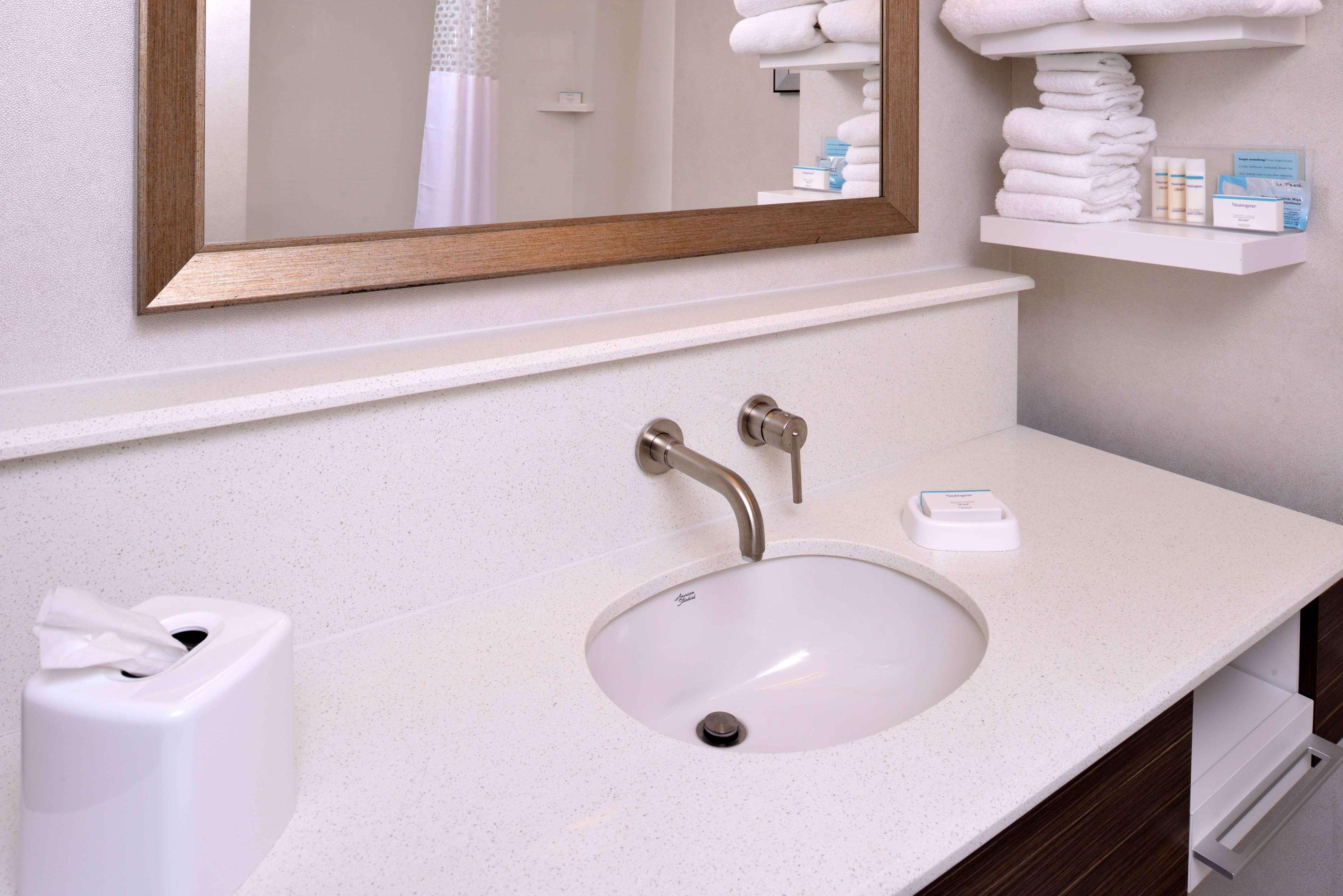 Hampton Inn & Suites Albany-East Greenbush, Ny Exteriör bild