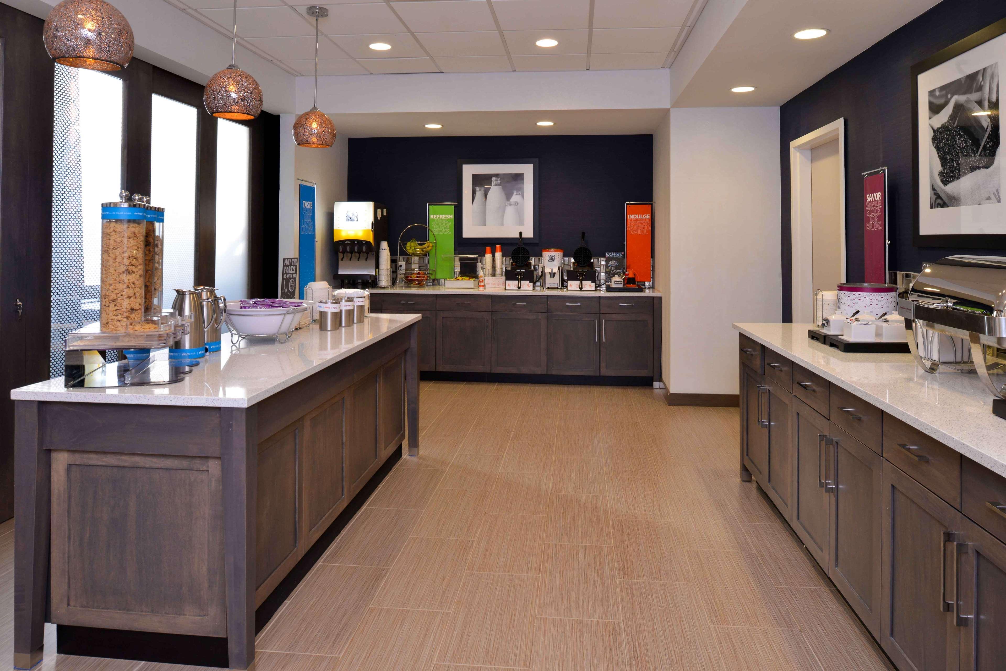 Hampton Inn & Suites Albany-East Greenbush, Ny Exteriör bild